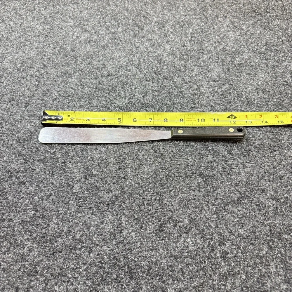 Vintage Flint Cake Frosting/Icing Vandium Stainless Spreader 12.5 in. Black